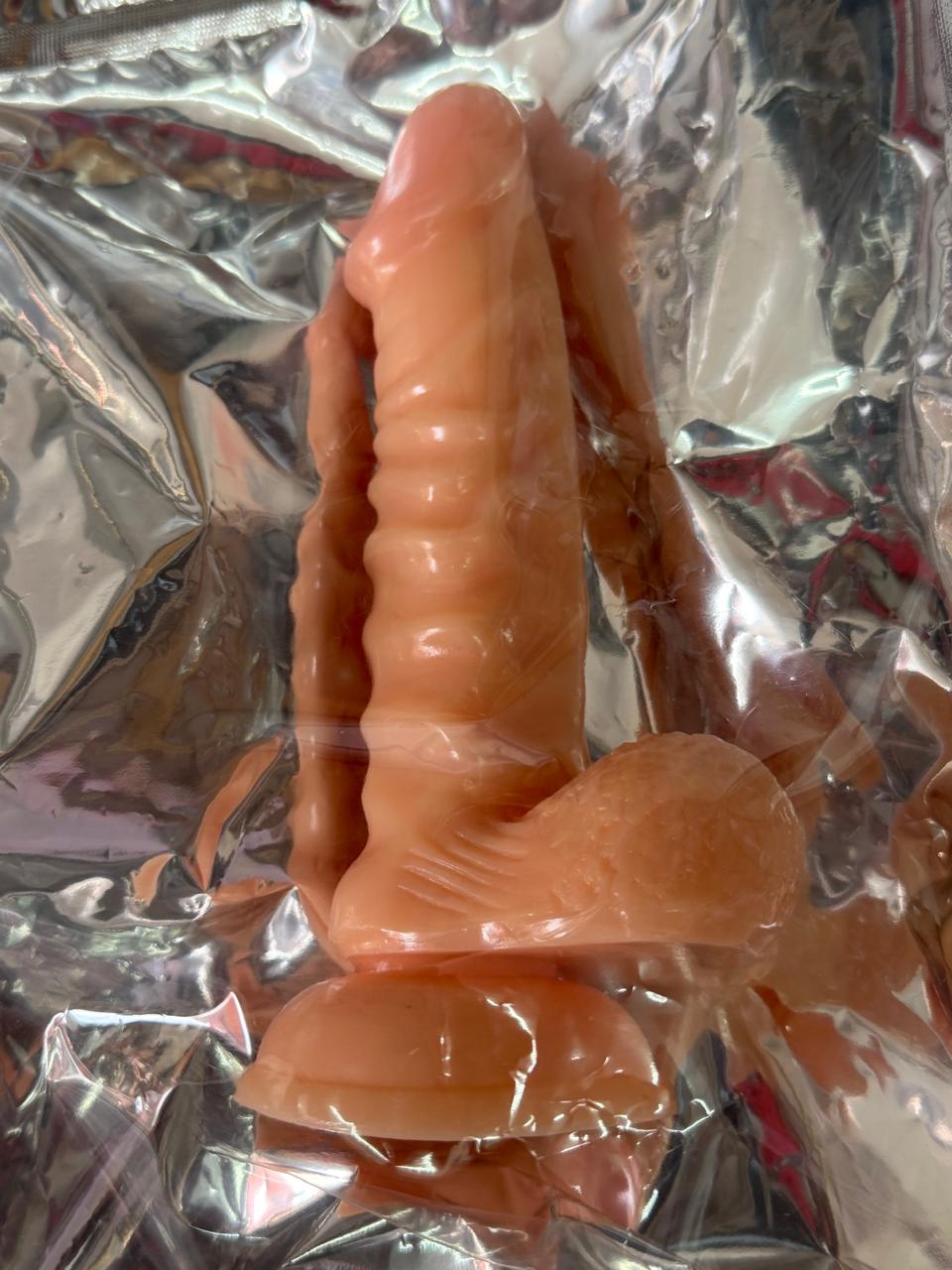 Dildo 4